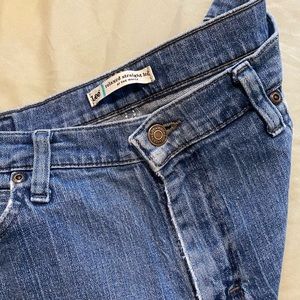 Vintage Lee relaxed fit jeans (fits as 33).